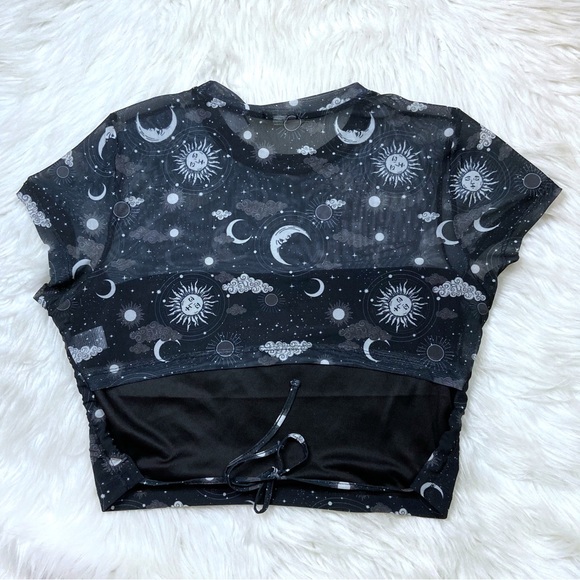NWOT Junior’s Size XL Sun & Moon Cropped Mesh Top - Picture 5 of 8